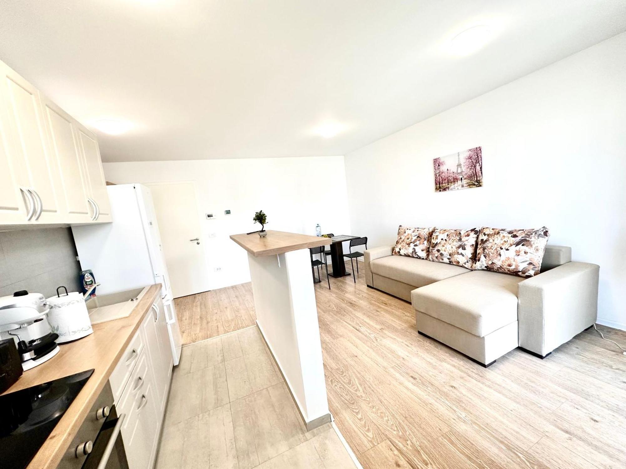 Apartament Kasper Coresi Mall - Rise Private & *