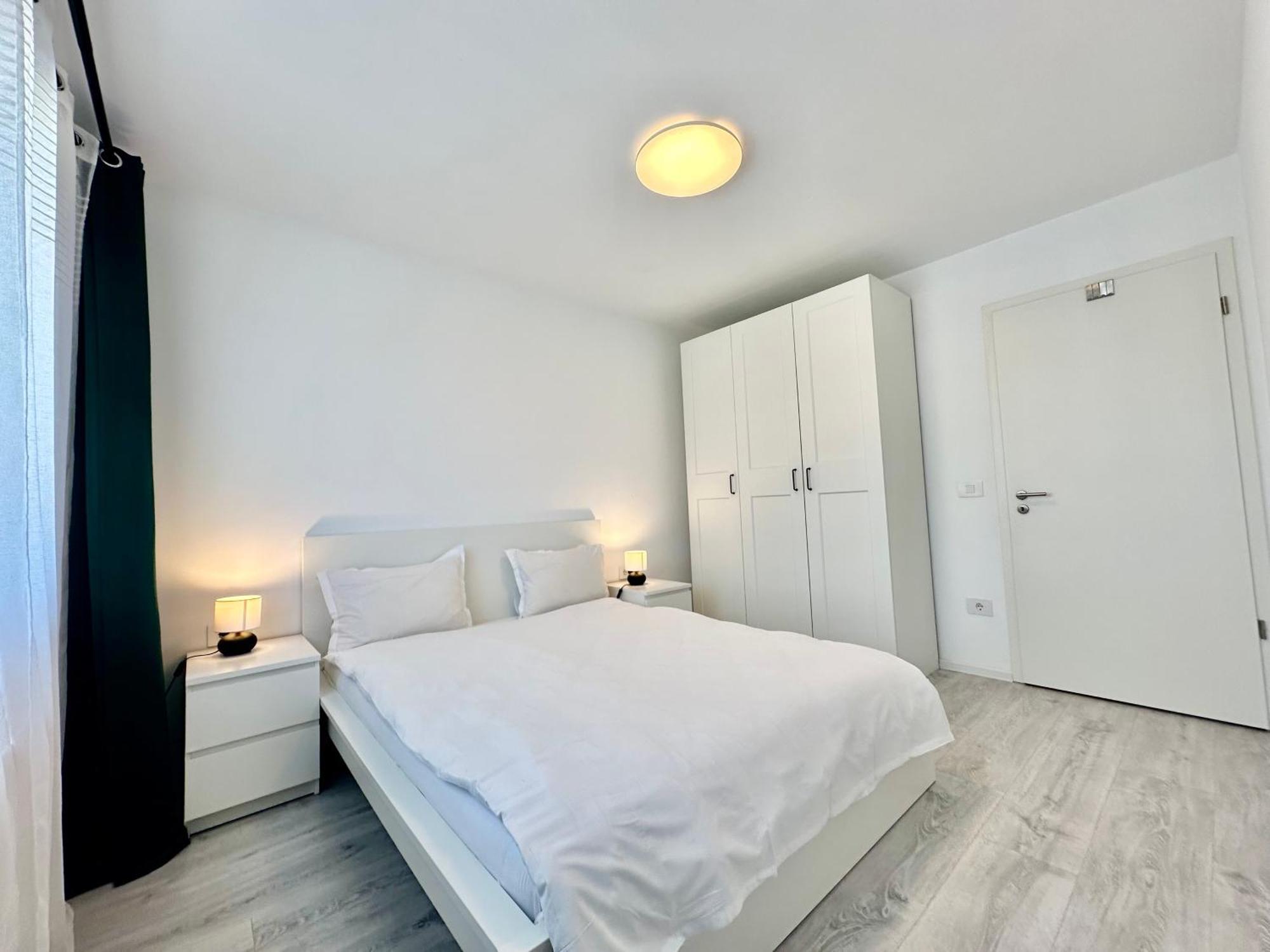 Apartament Kasper Coresi Mall - Rise Private & *